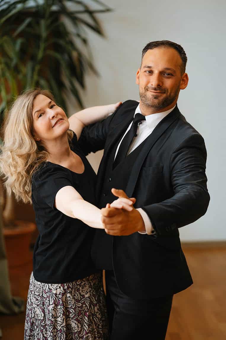 Pro-Am Tanzpaar im Tanzkurs im MR SHERMAN Pro-Am Tanzstudio