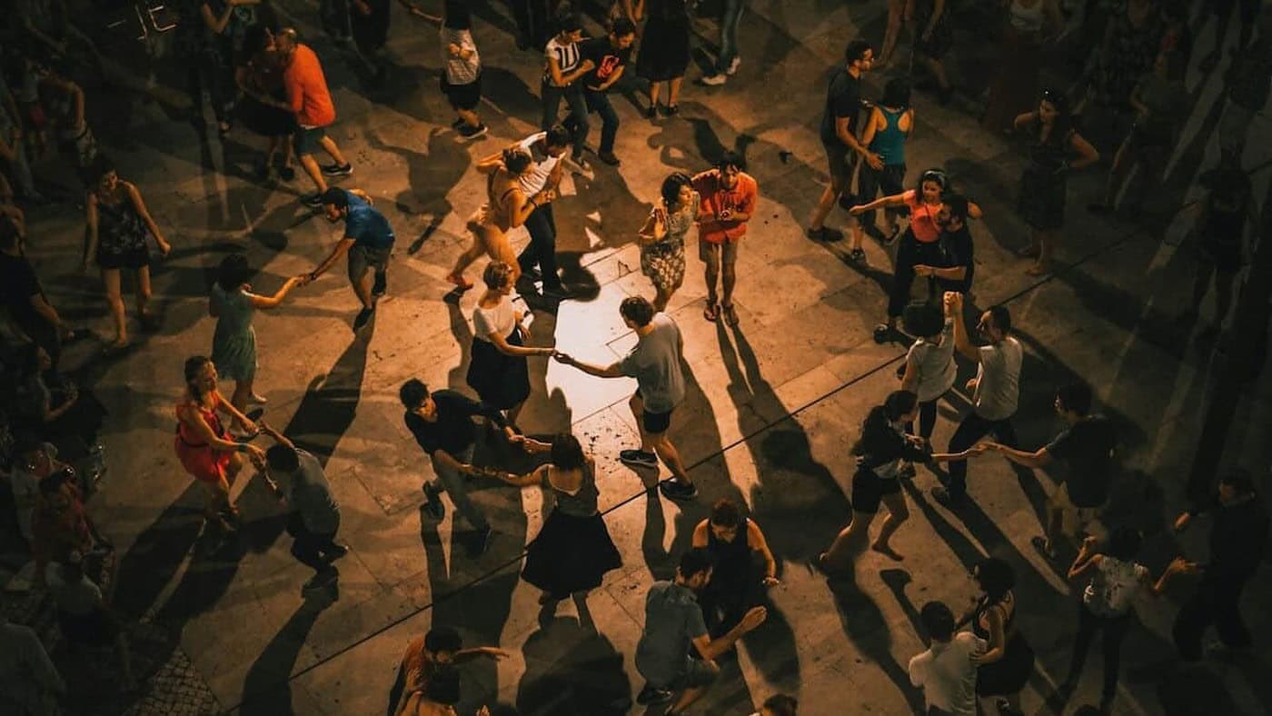 Salsa tanzende Gruppe